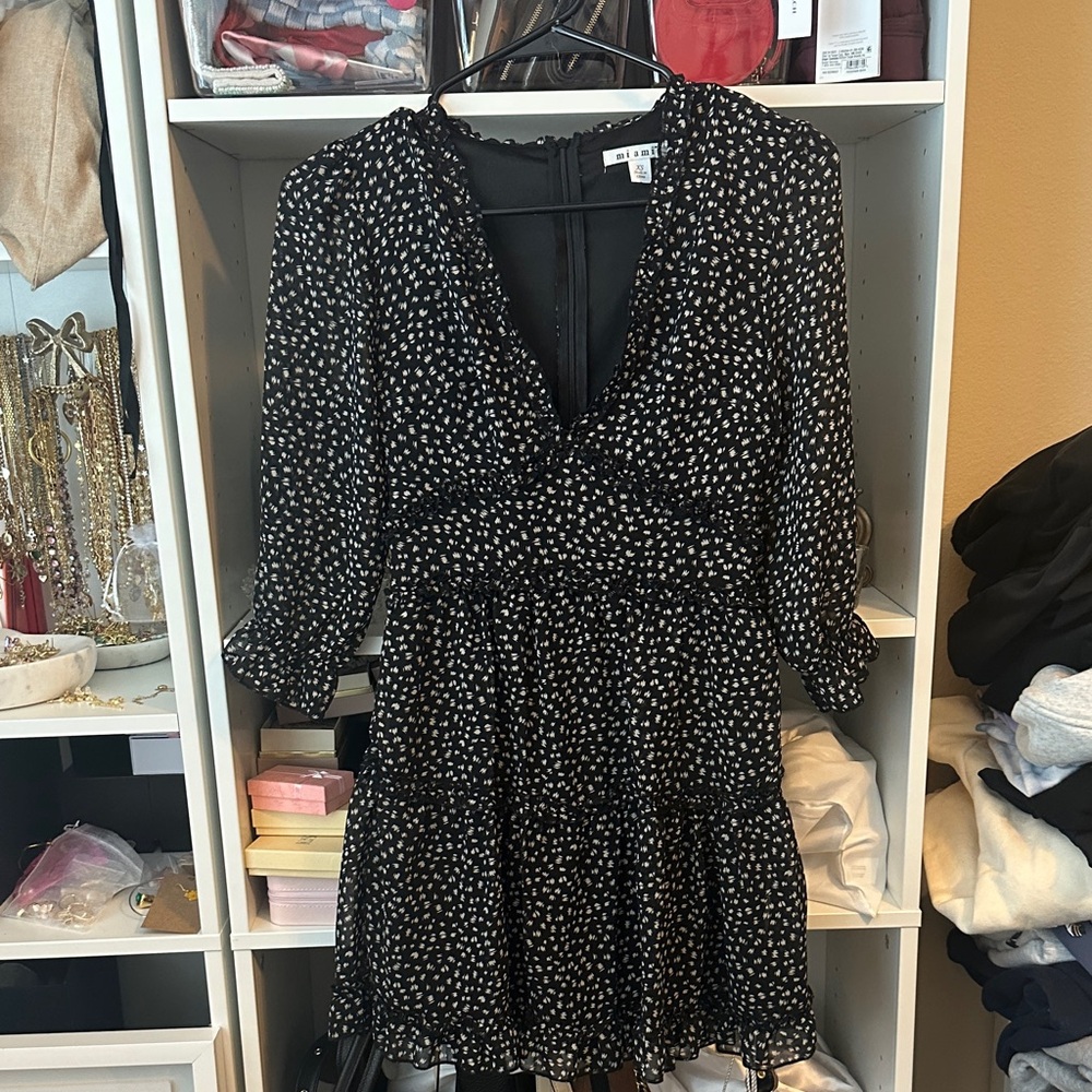 Black Floral Tiered V-Neck Long Sleeve Dress